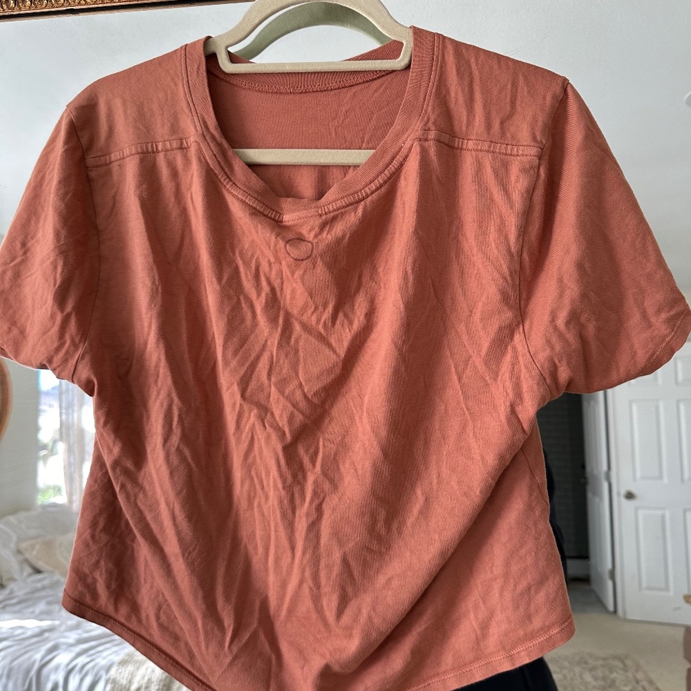 Outdoor Voices cropped tee